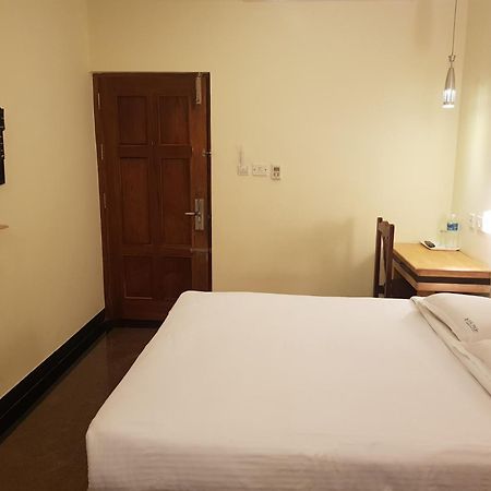 P R Pride Inn Pondicherry Dış mekan fotoğraf